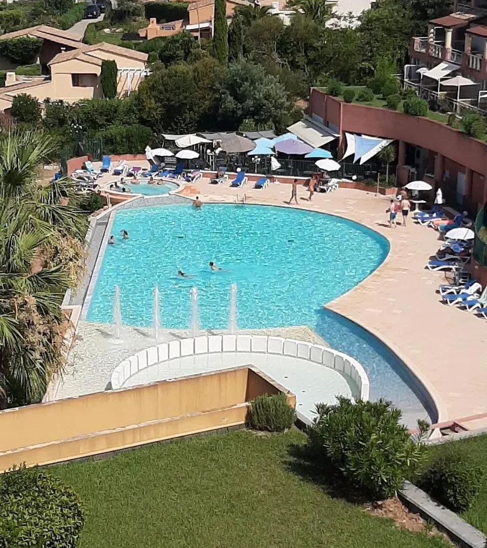 2 Bedroom Apartment With Large Terrace Théoule-sur-Mer