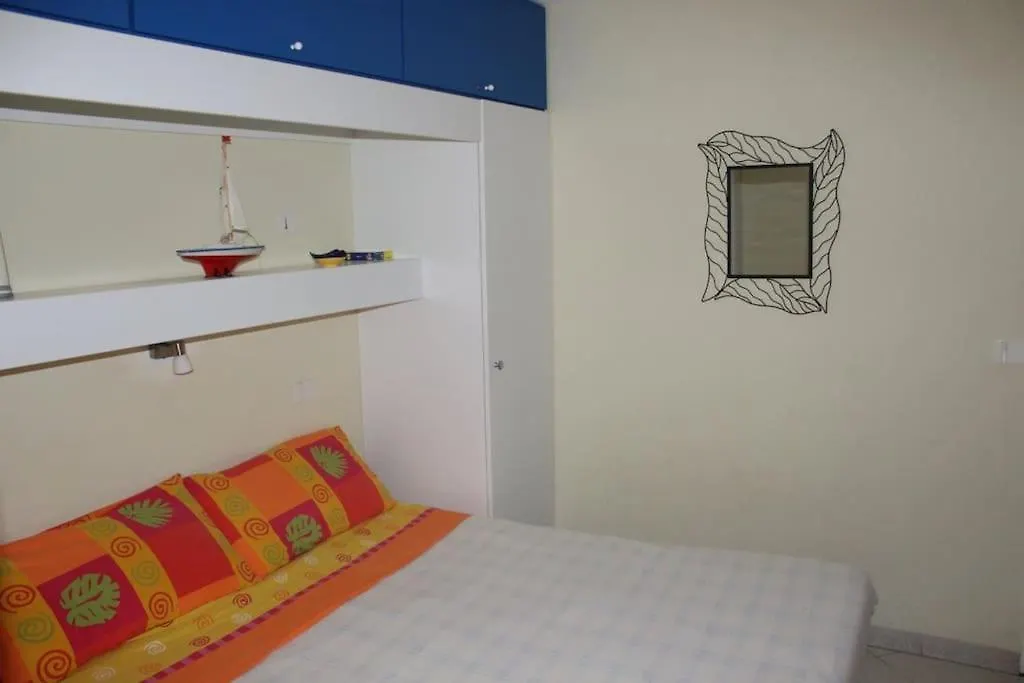 2 Bedroom Apartment With Large Terrace Théoule-sur-Mer