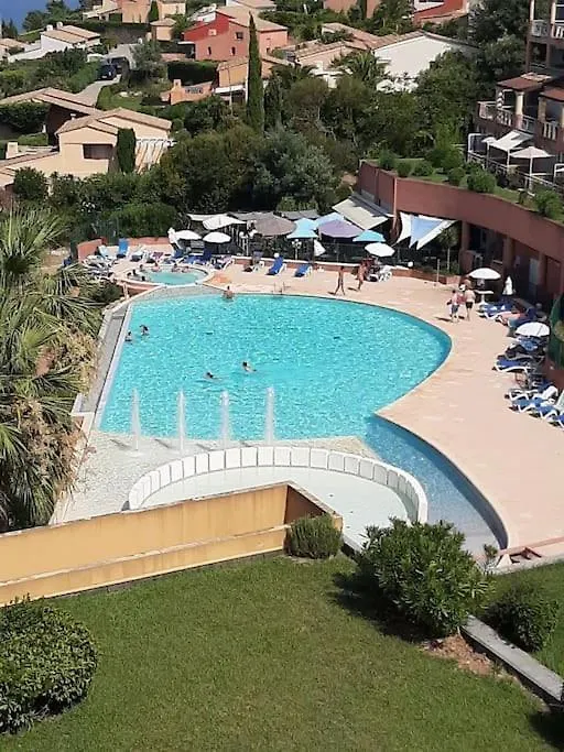 2 Bedroom Apartment With Large Terrace Théoule-sur-Mer