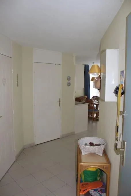 2 Bedroom Apartment With Large Terrace Théoule-sur-Mer Frankrig